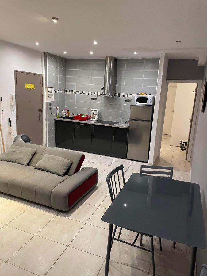 Kd - Appartement Au Coeur De การ์กาซอน ภายนอก รูปภาพ